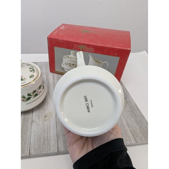 Porcelain Creamer Sugar Bowl Set "A Season Of Wonder" Christmas Holly Design - Picture 5 of 12